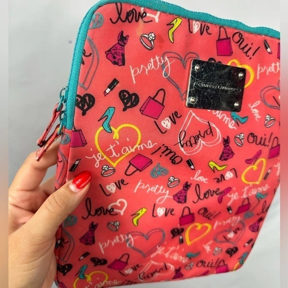 Chinese Laundry shopping graphic print ipad zipper case